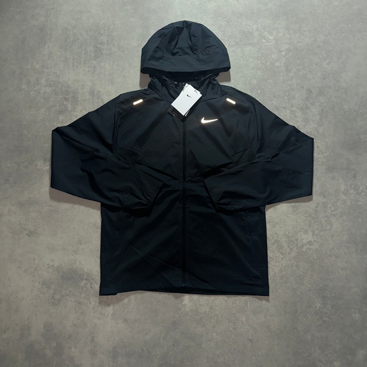 NIKE PACKABLE WINDRUNNER
